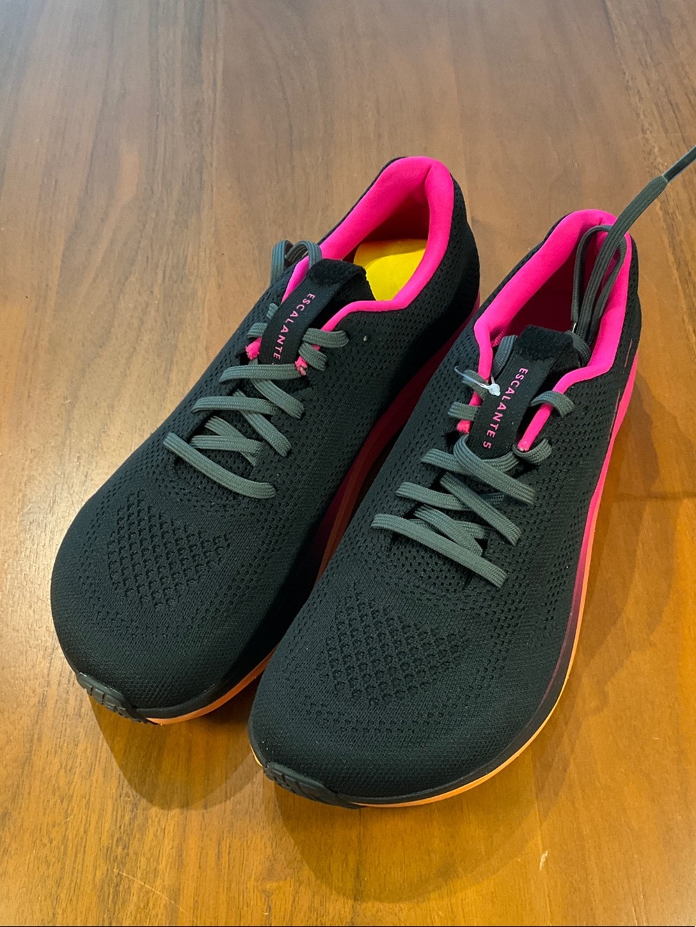 Escalante 5 Altra Women’s Black Athletic Shoes with Pink Accents sample